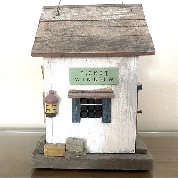 Vintage Handmade Ashburn Train Station Wooden Birdhouse - Picture 2 of 6